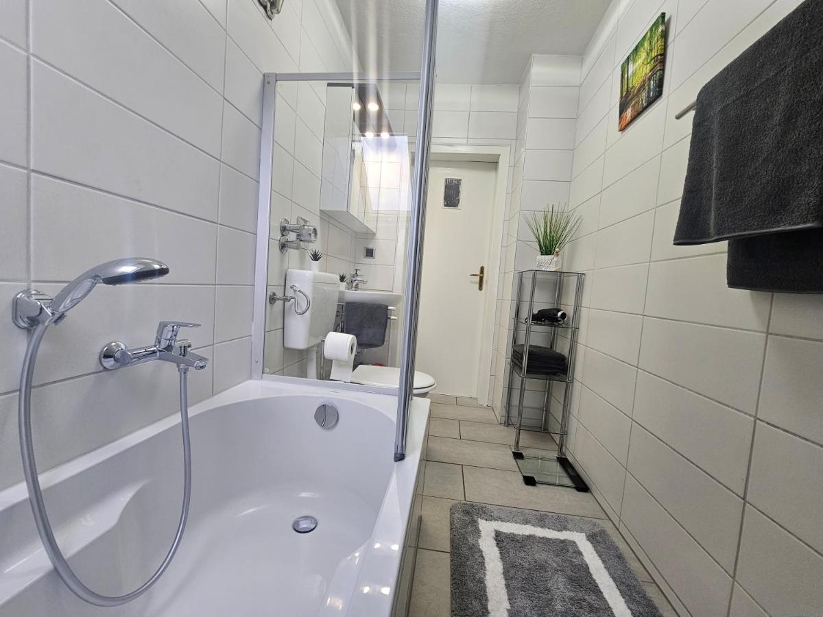 Exklusives Und Helles Dachgeschoss-Apartment No 3 Im Zentrum Von Kassel, Schnelles 1Gbit Internet, Geschirrspueler, Boxspringbetten Zewnętrze zdjęcie